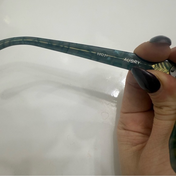 KREWE Aubrey in Grey Ivy - Picture 5 of 9